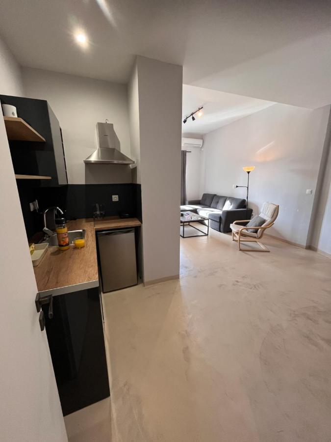 Omega54 City Suites Athens Central Business District Eksteriør bilde